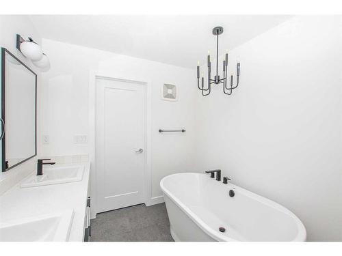 8221 87 Street, Grande Prairie, AB - Indoor Photo Showing Bathroom