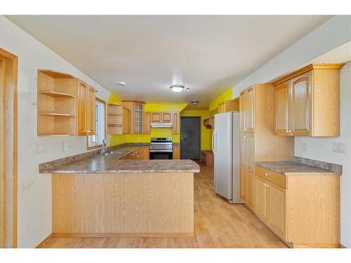 743061 64 Range, Rural Grande Prairie No. 1, County Of, AB - Indoor Photo Showing Kitchen