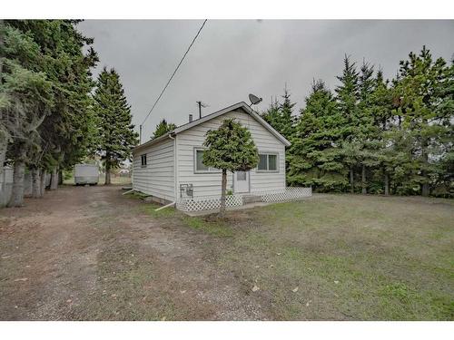 4714 50Th Avenue, Berwyn, AB - Outdoor