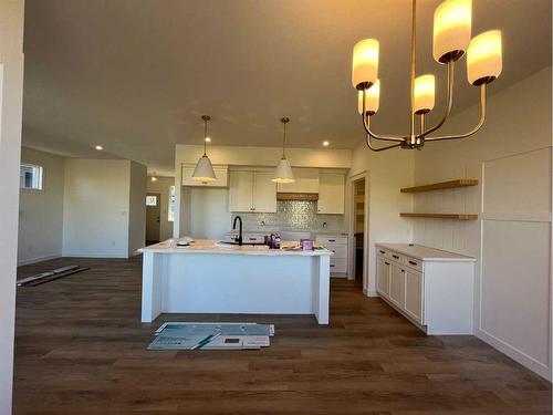 13530 104A Street, Grande Prairie, AB - Indoor Photo Showing Kitchen