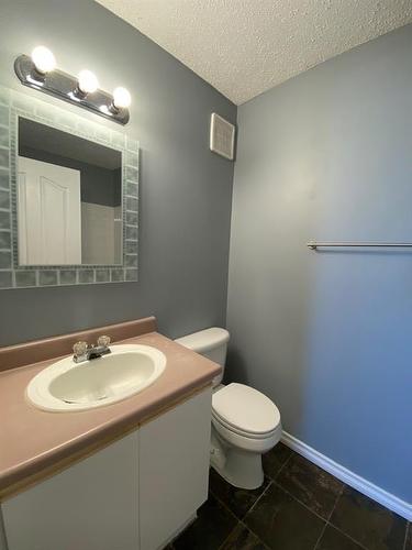 409-10405 99 Avenue, Grande Prairie, AB - Indoor Photo Showing Bathroom