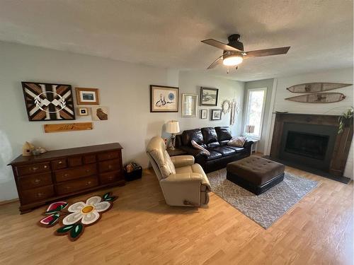 89 843058 Rge Rd 222, Rural Northern Lights, County Of, AB - Indoor Photo Showing Living Room With Fireplace