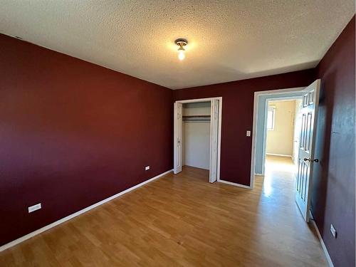 5201 50 Avenue, Grimshaw, AB - Indoor Photo Showing Other Room