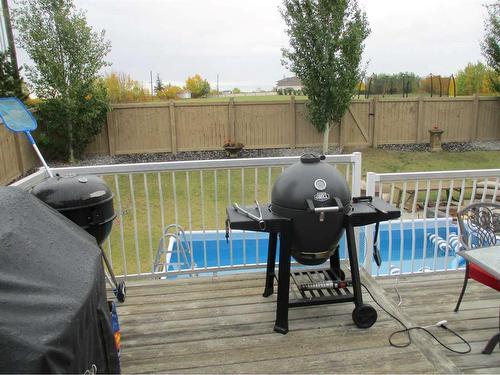 505 4Th Street Ne, Manning, AB - Outdoor