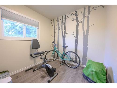 7313 99 Street, Grande Prairie, AB - Indoor Photo Showing Gym Room