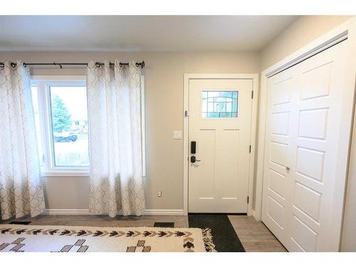 7313 99 Street, Grande Prairie, AB - Indoor Photo Showing Other Room