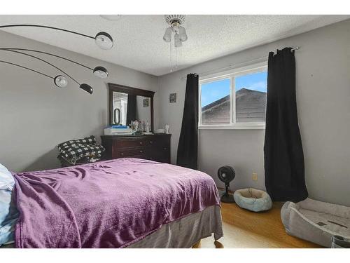 4410 54 Avenue, Valleyview, AB - Indoor Photo Showing Bedroom