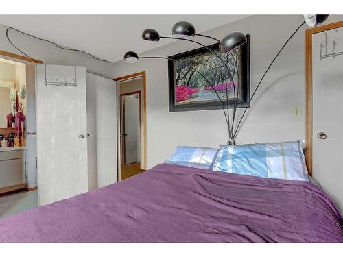 4410 54 Avenue, Valleyview, AB - Indoor Photo Showing Bedroom