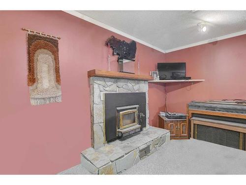 4410 54 Avenue, Valleyview, AB - Indoor Photo Showing Living Room With Fireplace