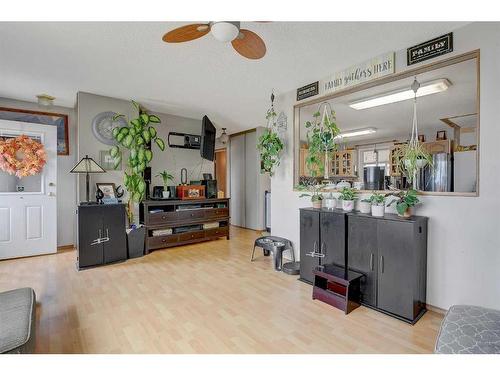 4410 54 Avenue, Valleyview, AB - Indoor