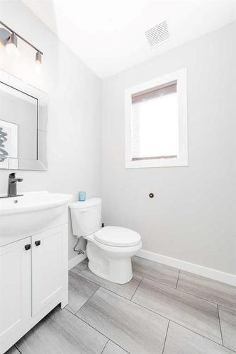 12012 Crystal Lake Drive, Grande Prairie, AB - Indoor Photo Showing Bathroom