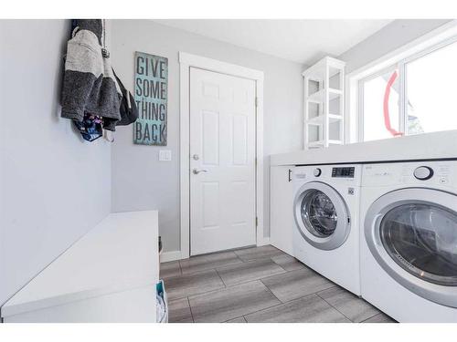 12012 Crystal Lake Drive, Grande Prairie, AB - Indoor Photo Showing Laundry Room