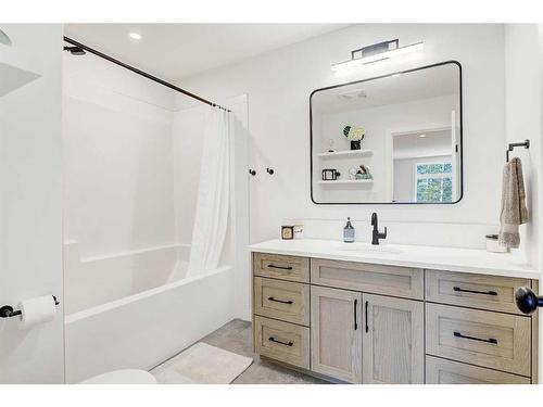 17-704016 Range Road 70, Rural Grande Prairie No. 1, County Of, AB - Indoor Photo Showing Bathroom