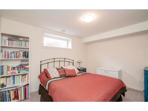 8958 95 Avenue, Grande Prairie, AB - Indoor Photo Showing Bedroom