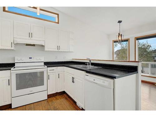 10717 76 Avenue, Grande Prairie, AB - Indoor Photo Showing Kitchen With Double Sink