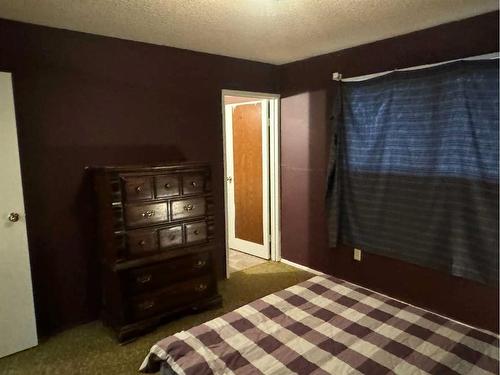 22004 Township Road 821, Marie Reine, AB - Indoor Photo Showing Bedroom