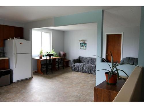 84434 Hwy 688, Rural Northern Sunrise County, AB - Indoor Photo Showing Kitchen