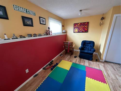 4702 54 Avenue, Grimshaw, AB - Indoor Photo Showing Other Room