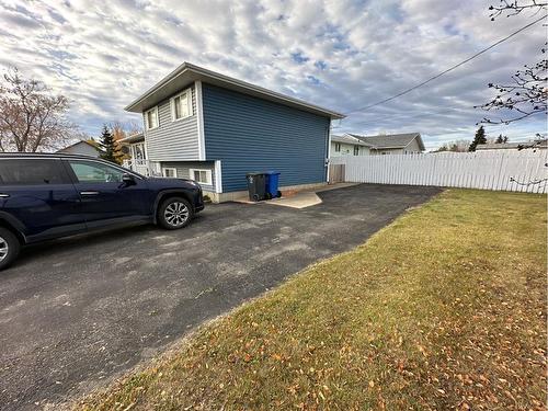 4702 54 Avenue, Grimshaw, AB - Outdoor