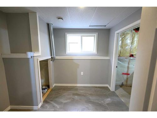 10325 Kateri Drive, Grande Prairie, AB - Indoor Photo Showing Other Room