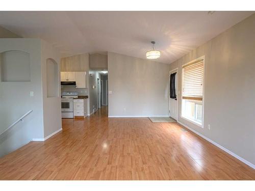 10325 Kateri Drive, Grande Prairie, AB - Indoor Photo Showing Kitchen