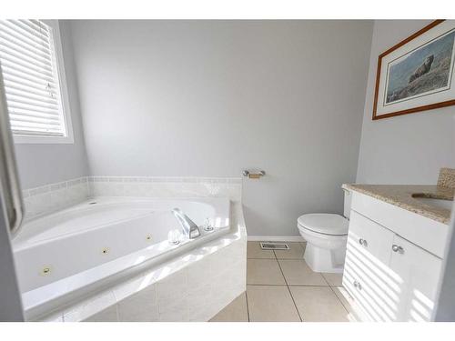 8837 106 Avenue, Grande Prairie, AB - Indoor Photo Showing Bathroom