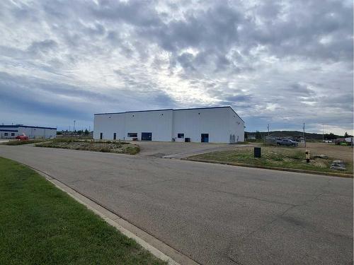 8017 102 Avenue, Peace River, AB 