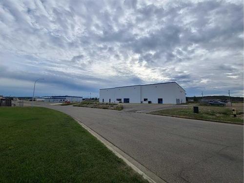 8017 102 Avenue, Peace River, AB 