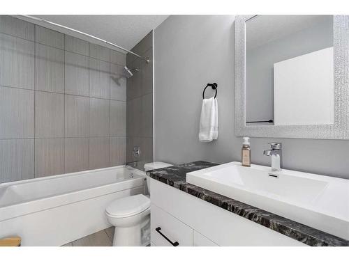 8017 90C Street, Grande Prairie, AB - Indoor Photo Showing Bathroom