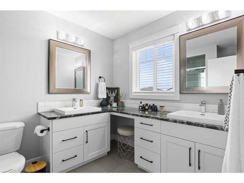 8017 90C Street, Grande Prairie, AB - Indoor Photo Showing Bathroom