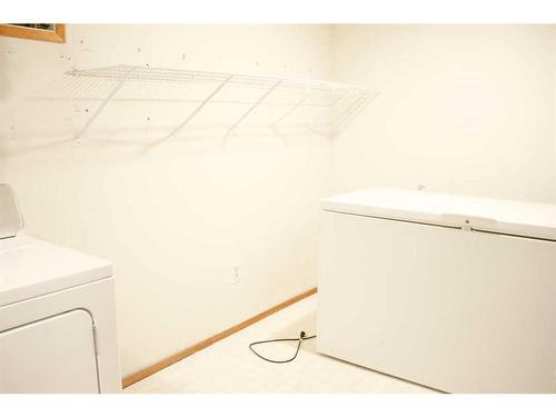 10128 93 Avenue, Grande Prairie, AB - Indoor Photo Showing Laundry Room