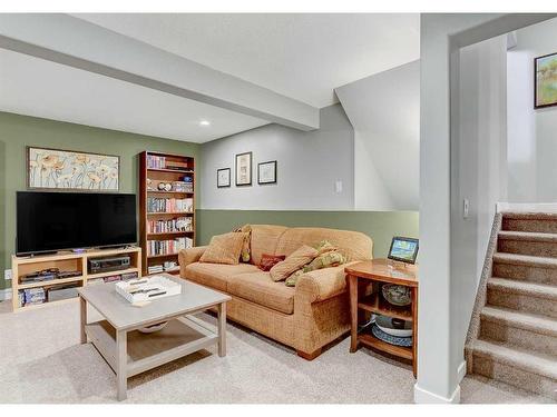 10505 Royal Oaks Drive, Grande Prairie, AB - Indoor Photo Showing Living Room