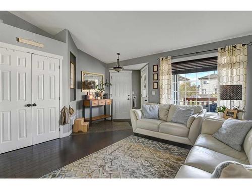 10505 Royal Oaks Drive, Grande Prairie, AB - Indoor Photo Showing Living Room