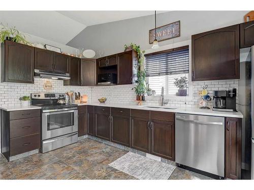 10505 Royal Oaks Drive, Grande Prairie, AB - Indoor Photo Showing Kitchen