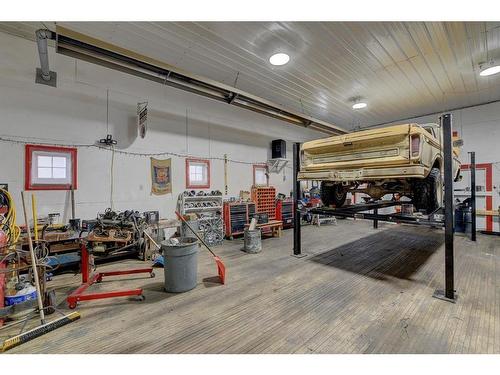 812018 Range Road 31, Rural Fairview No. 136, M.D. Of, AB - Indoor Photo Showing Garage