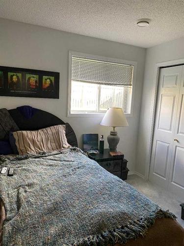 411 1St Street Ne, Manning, AB - Indoor Photo Showing Bedroom