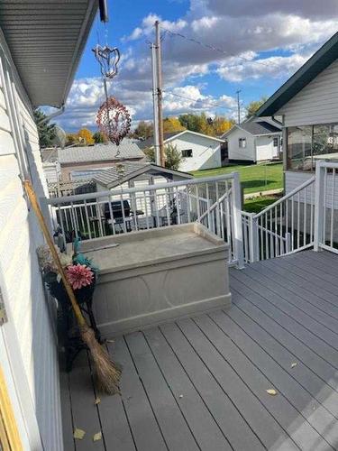 411 1St Street Ne, Manning, AB - Outdoor With Deck Patio Veranda With Exterior