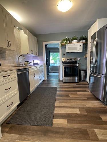 5020 55Th Avenue, High Prairie, AB - Indoor Photo Showing Kitchen