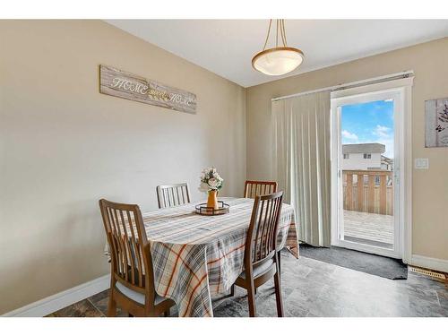 8603 103 Avenue, Grande Prairie, AB - Indoor Photo Showing Dining Room