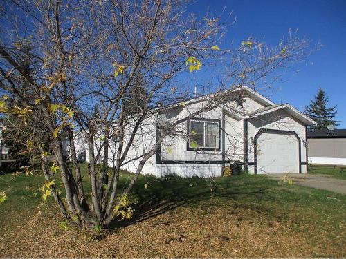 909 2B Street Se, Manning, AB - Outdoor