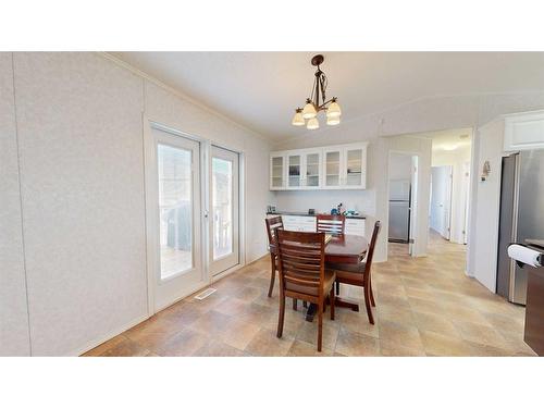 11205 97 Street, Clairmont, AB - Indoor Photo Showing Dining Room