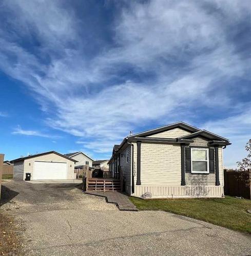 11205 97 Street, Clairmont, AB - Outdoor