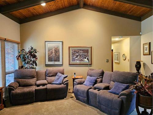 54073 712 Township, Rural Grande Prairie No. 1, County Of, AB - Indoor Photo Showing Living Room