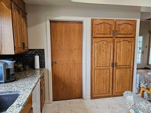 54073 712 Township, Rural Grande Prairie No. 1, County Of, AB - Indoor Photo Showing Kitchen