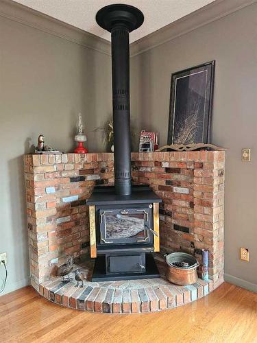 54073 712 Township, Rural Grande Prairie No. 1, County Of, AB - Indoor With Fireplace