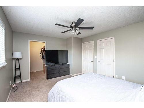 8844 75 Avenue, Grande Prairie, AB - Indoor Photo Showing Bedroom