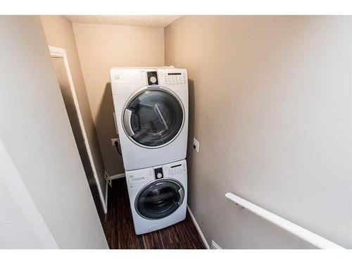 8844 75 Avenue, Grande Prairie, AB - Indoor Photo Showing Laundry Room