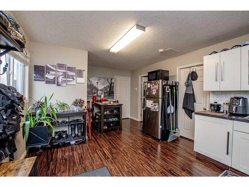 8844 75 Avenue, Grande Prairie, AB - Indoor Photo Showing Kitchen