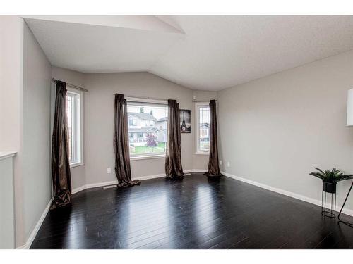 8844 75 Avenue, Grande Prairie, AB - Indoor Photo Showing Other Room