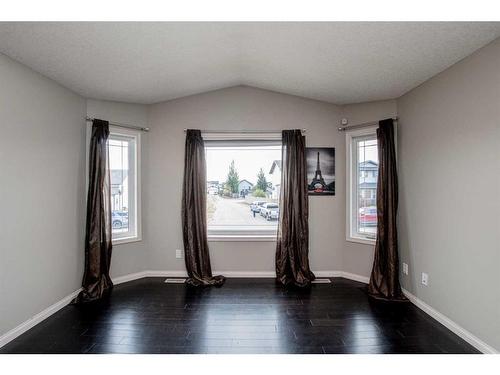 8844 75 Avenue, Grande Prairie, AB - Indoor Photo Showing Other Room